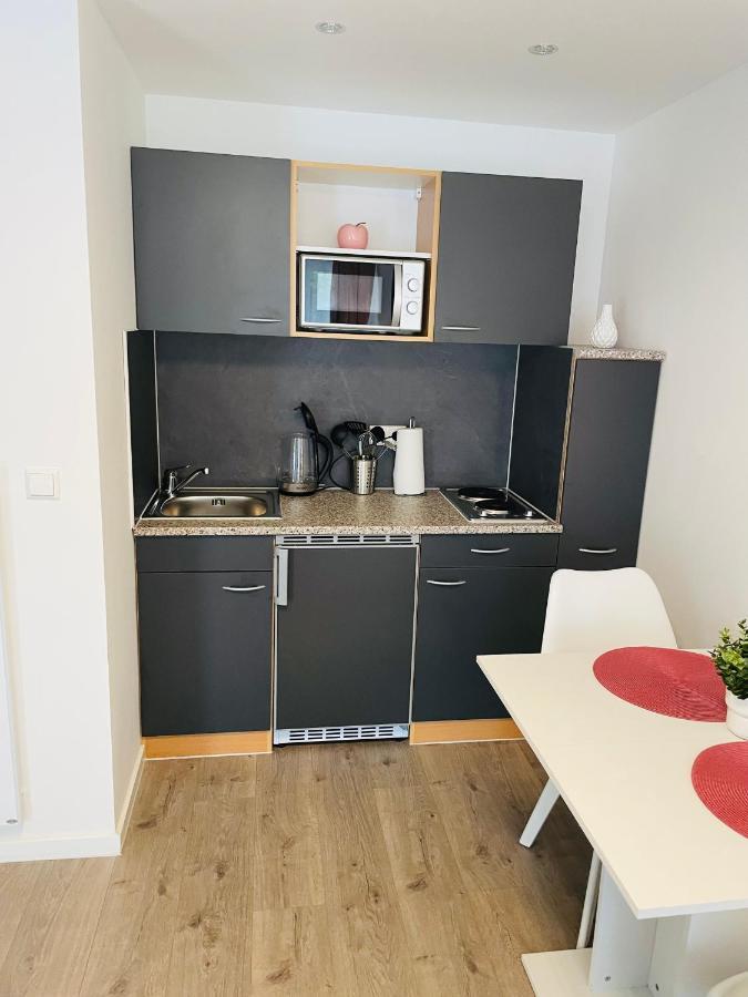 Prime Host Dream Apartment Karlsruhe Bagian luar foto