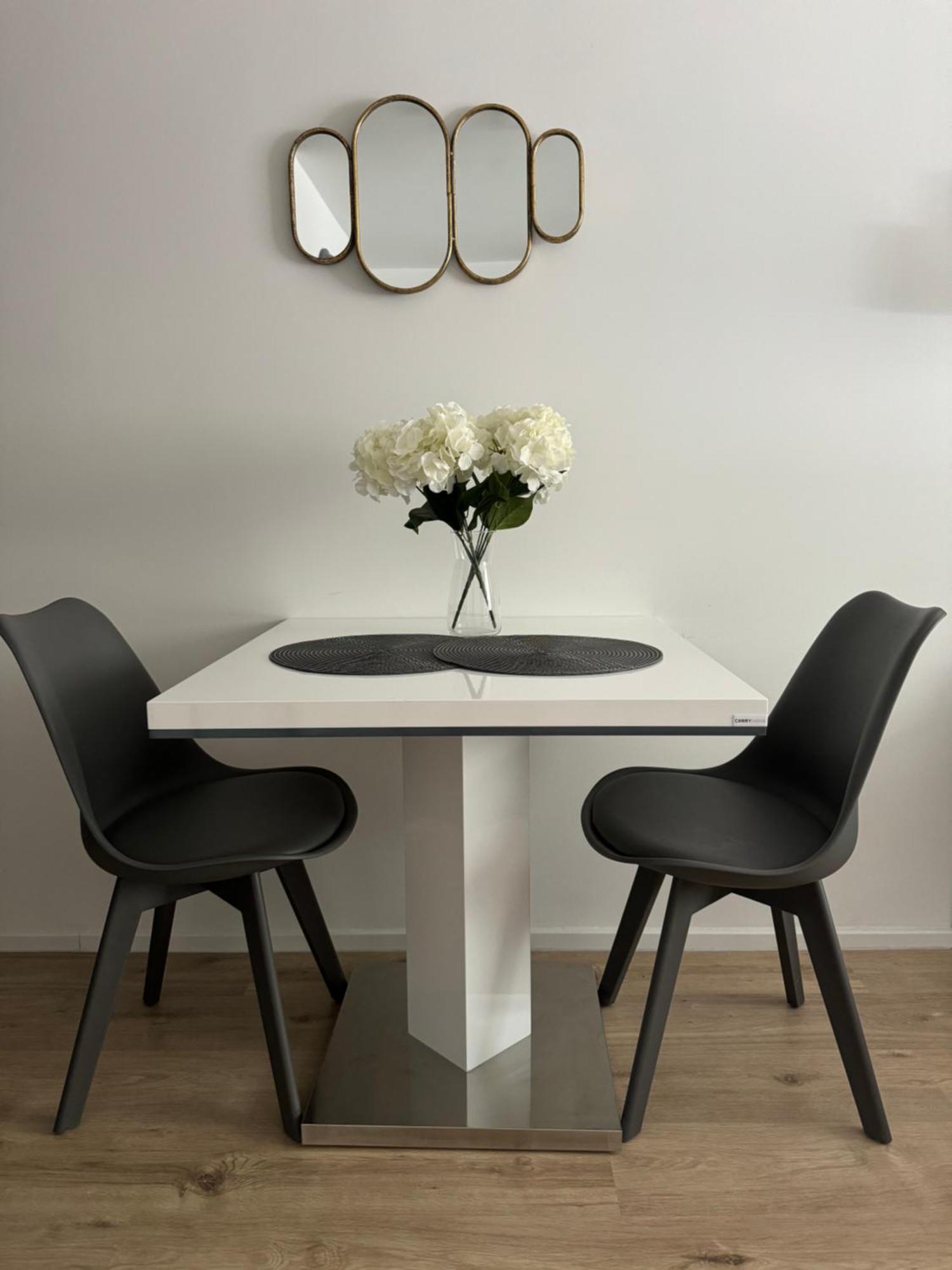 Prime Host Dream Apartment Karlsruhe Bagian luar foto